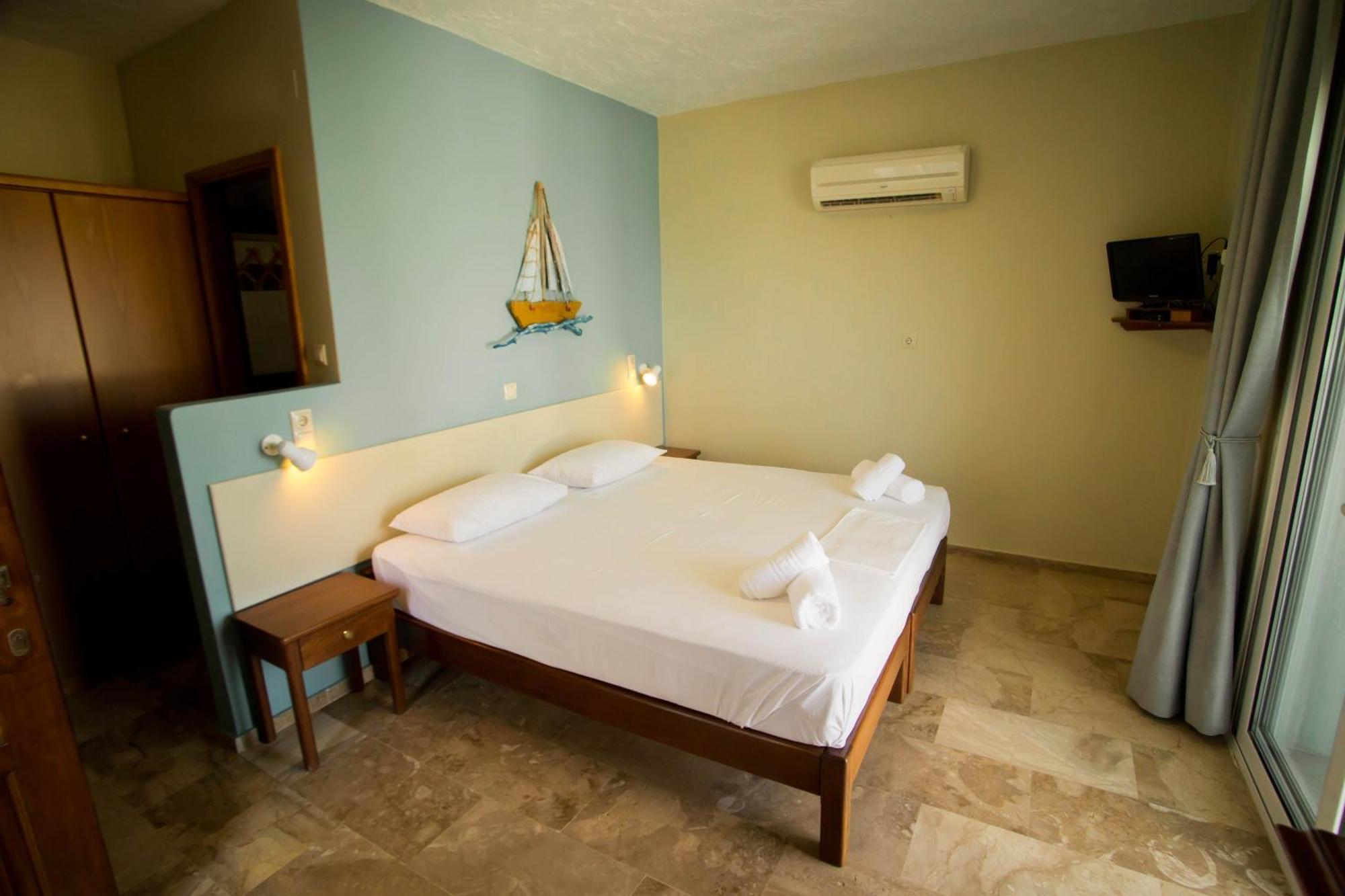 Acropolis Hotel Масурион Экстерьер фото
