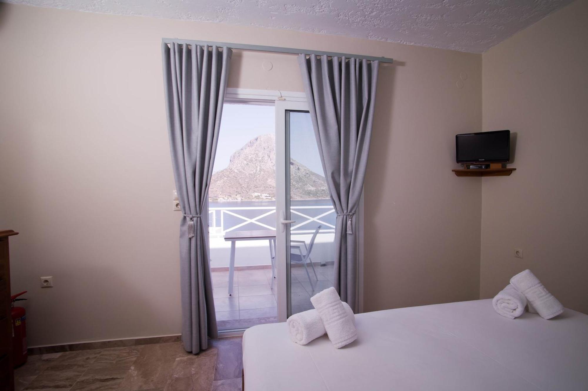 Acropolis Hotel Масурион Экстерьер фото