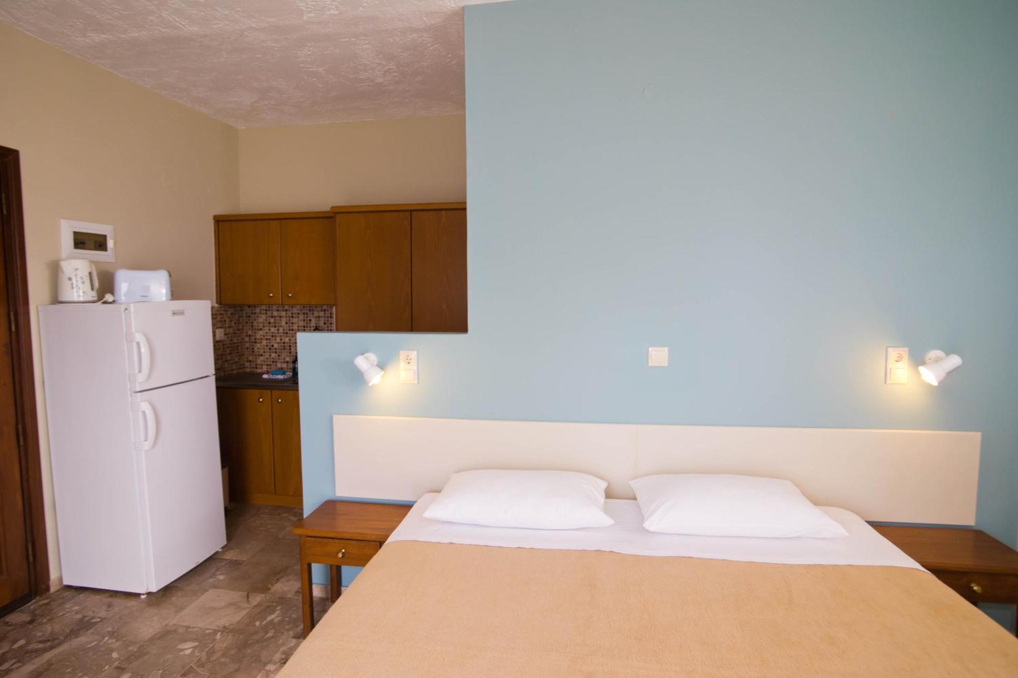 Acropolis Hotel Масурион Экстерьер фото